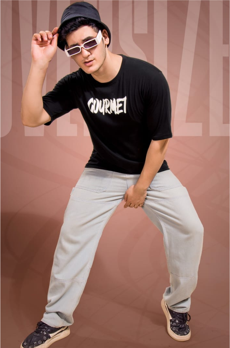 GOURMET Oversized Streetwear T-Shirt – Black Edition